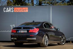 BMW 730