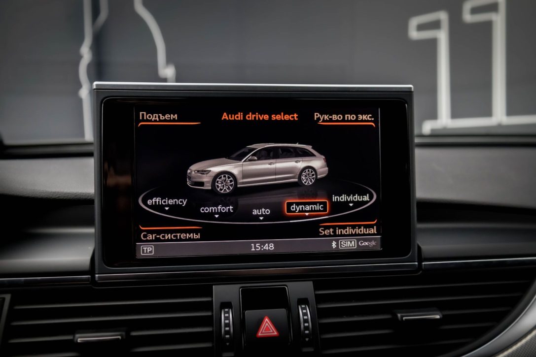 AUDI A6 AVANT