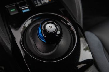 NISSAN LEAF 40KWH