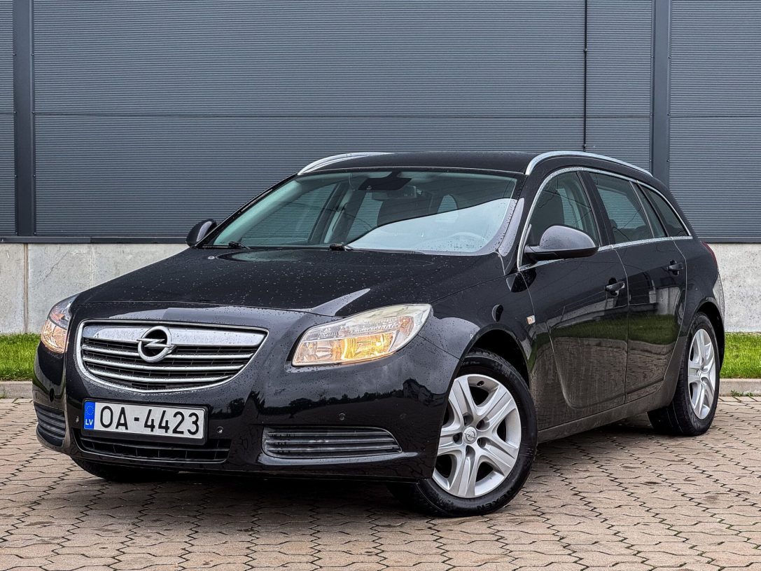 OPEL INSIGNIA SPORTS TOURER