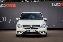 MERCEDES BENZ B 200