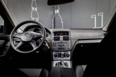 MERCEDES BENZ C 200