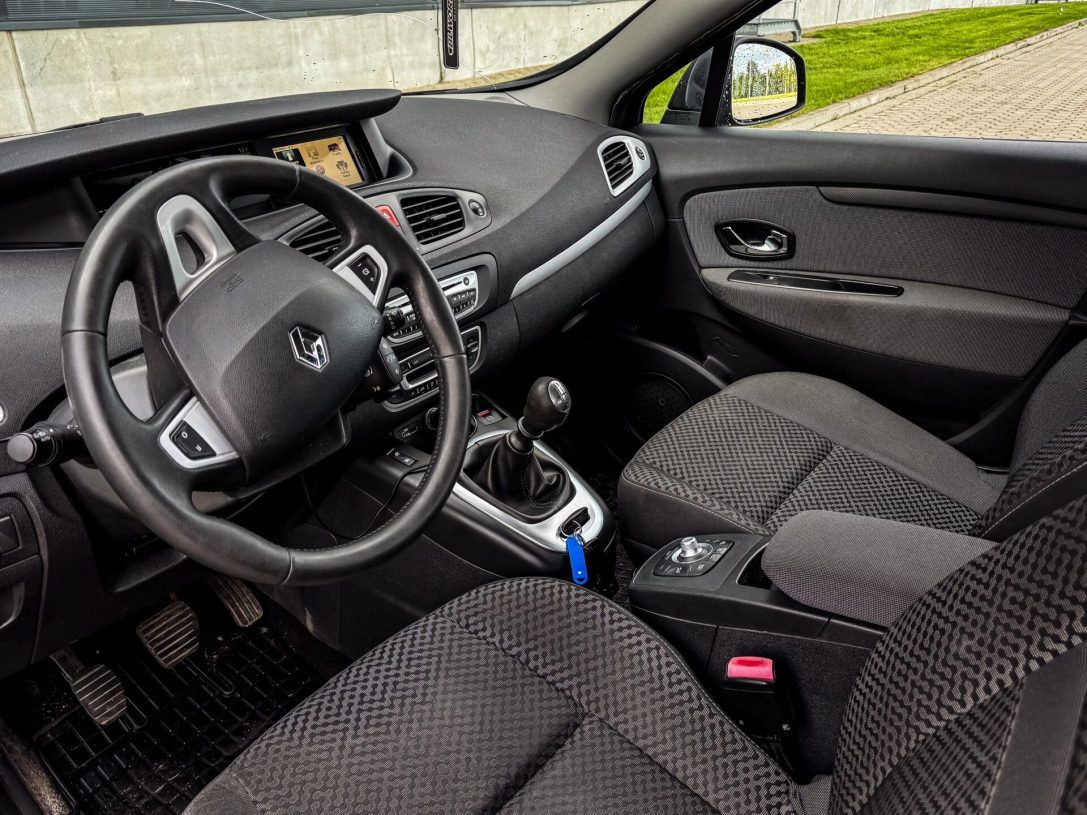 RENAULT MEGANE SCENIC