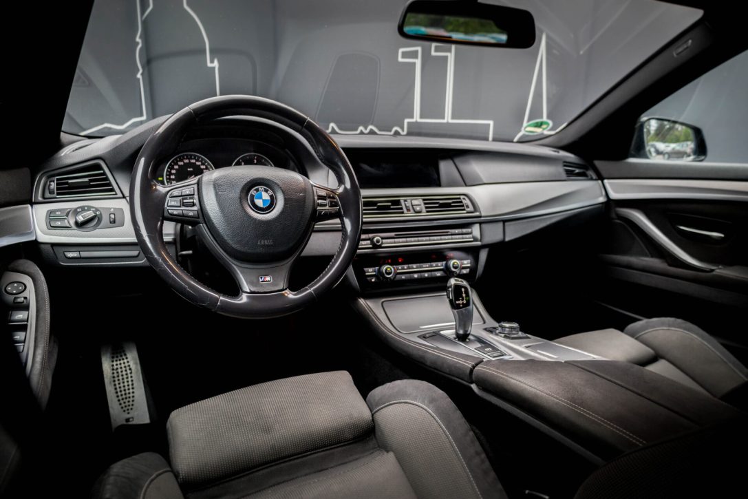 BMW 525