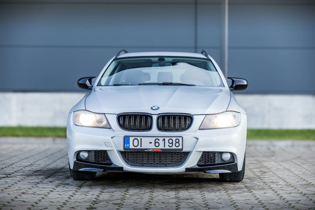 BMW 320