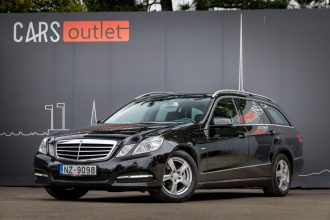 MERCEDES BENZ E200