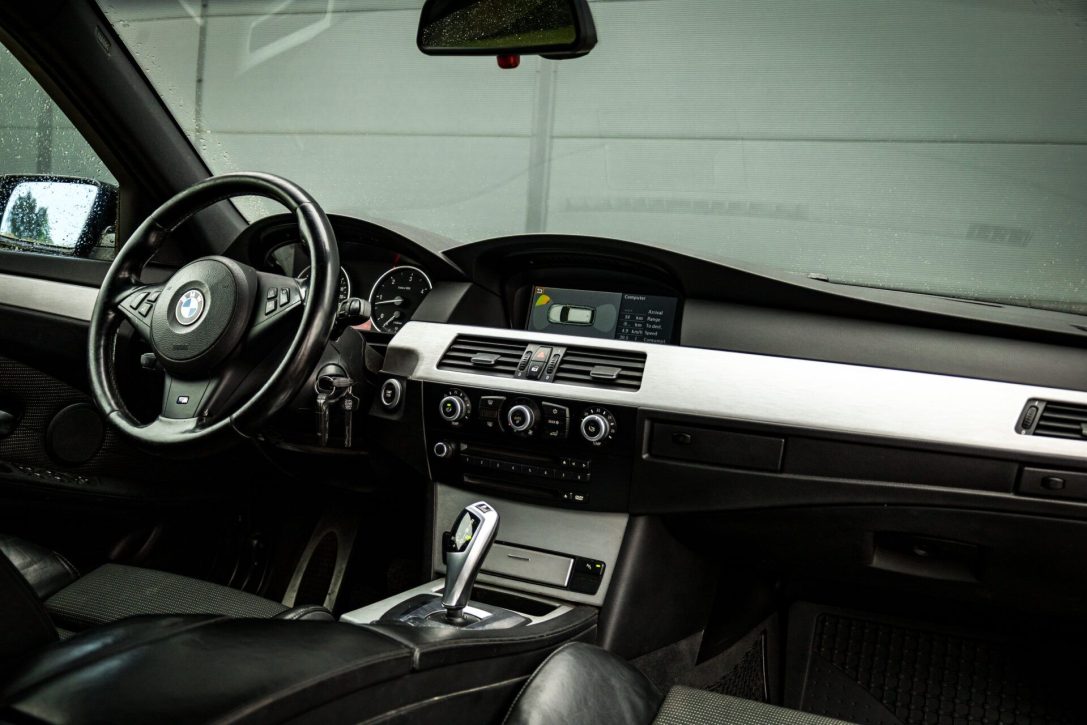 BMW 525
