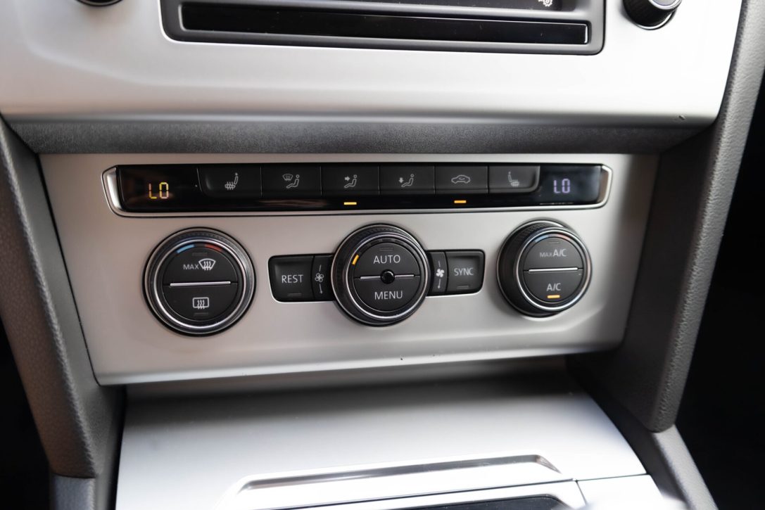 VW PASSAT