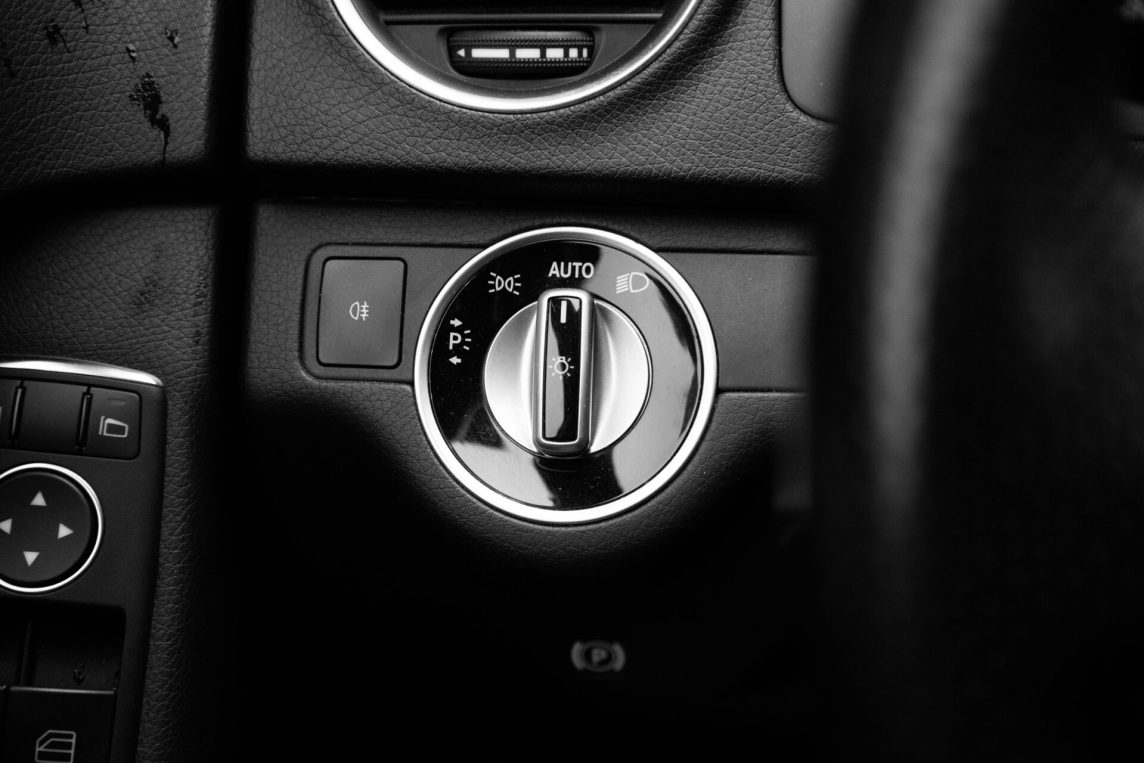 MERCEDES BENZ C 300