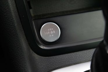 VW SHARAN
