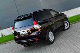 TOYOTA LAND CRUISER