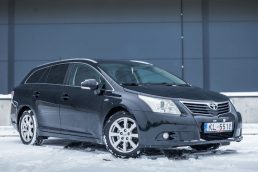 TOYOTA AVENSIS