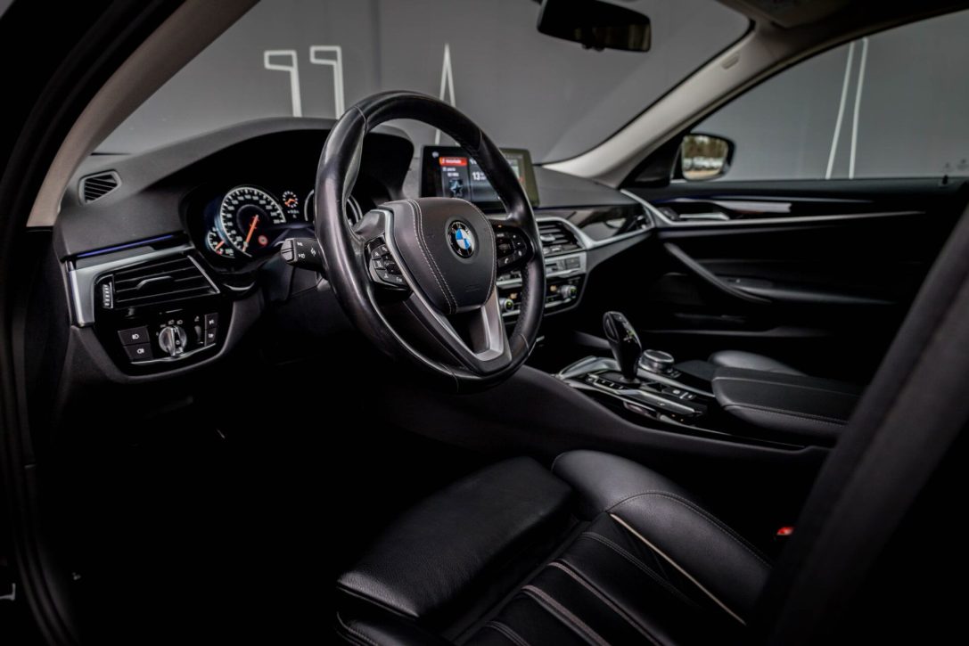 BMW 530I