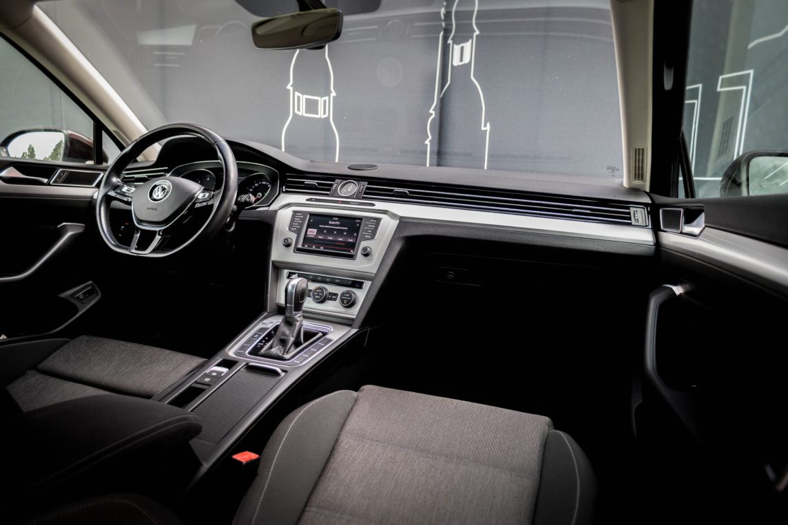 VW PASSAT