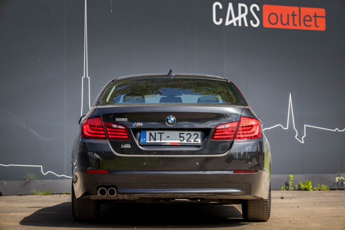 BMW 525
