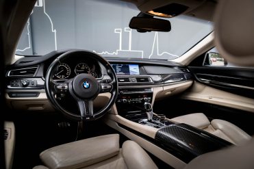 BMW 740