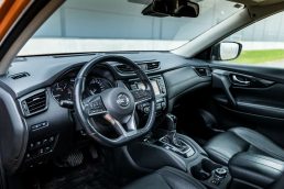 NISSAN X TRAIL