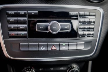 MERCEDES BENZ A180