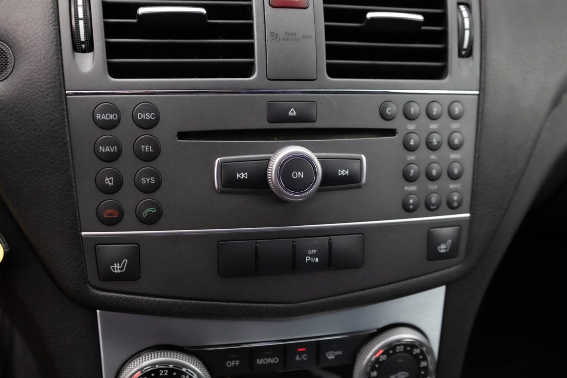 MERCEDES BENZ C 200