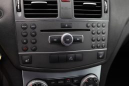 MERCEDES BENZ C 200