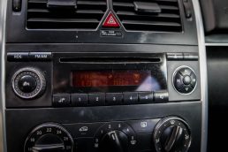 MERCEDES BENZ B 180