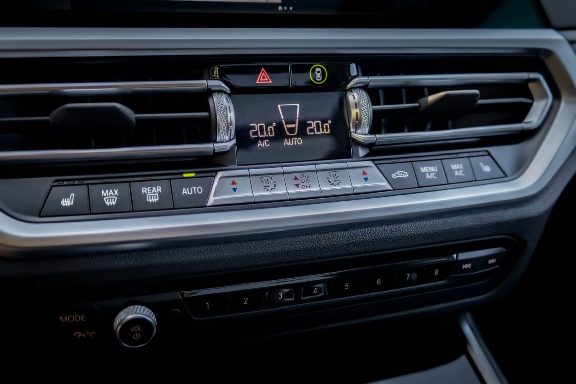 BMW 330E