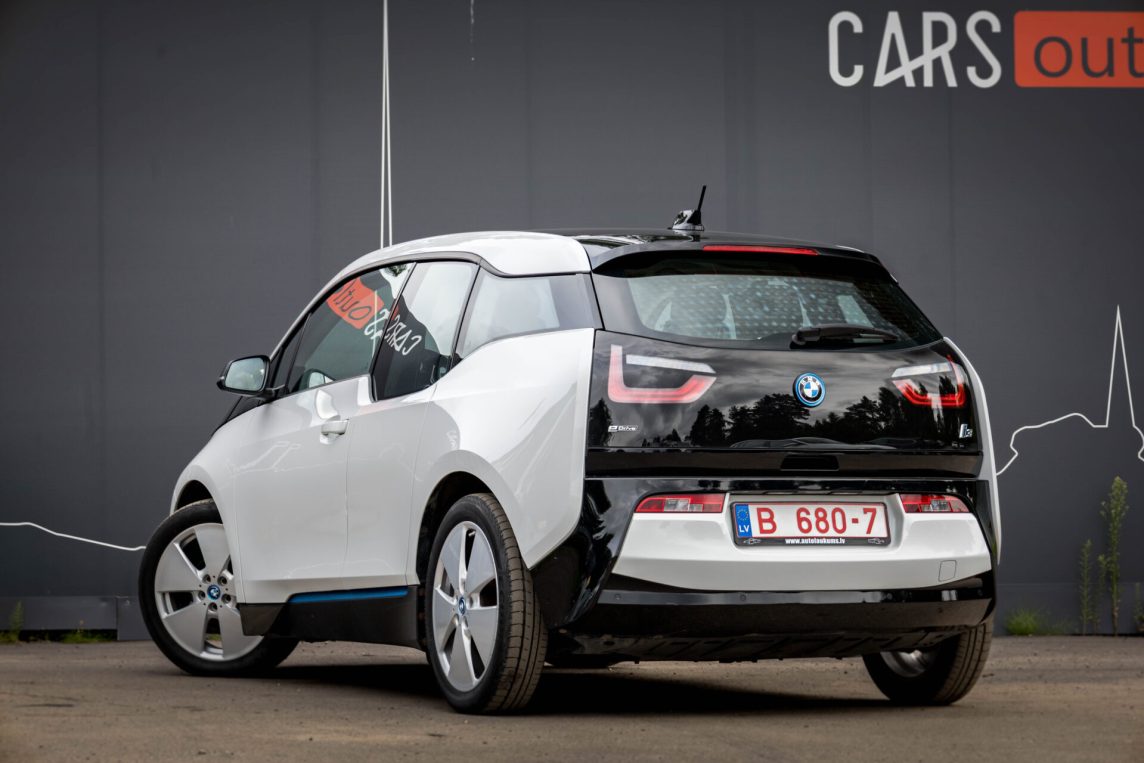 BMW I I3