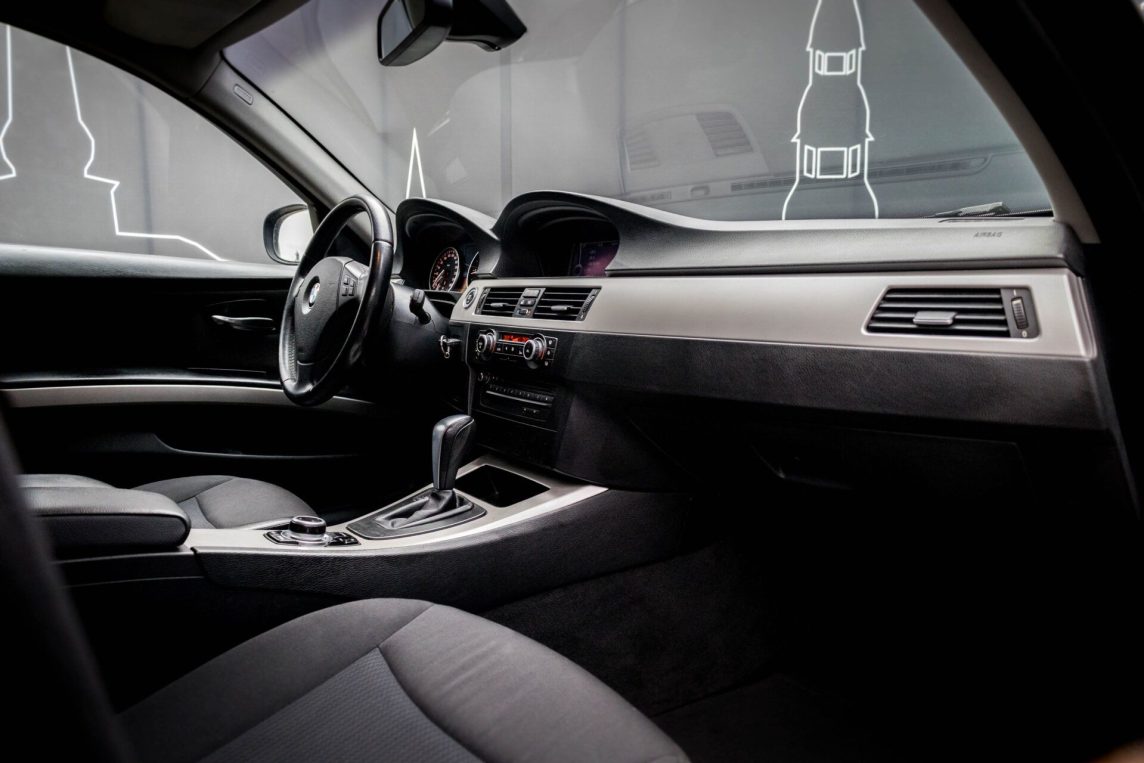 BMW 320