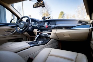 BMW 523