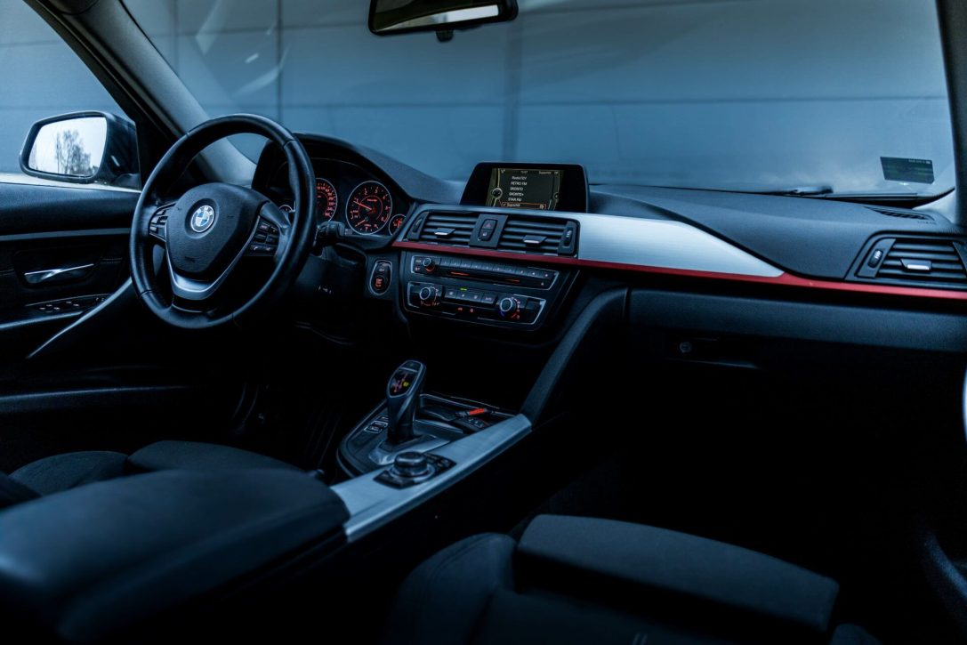 BMW 320