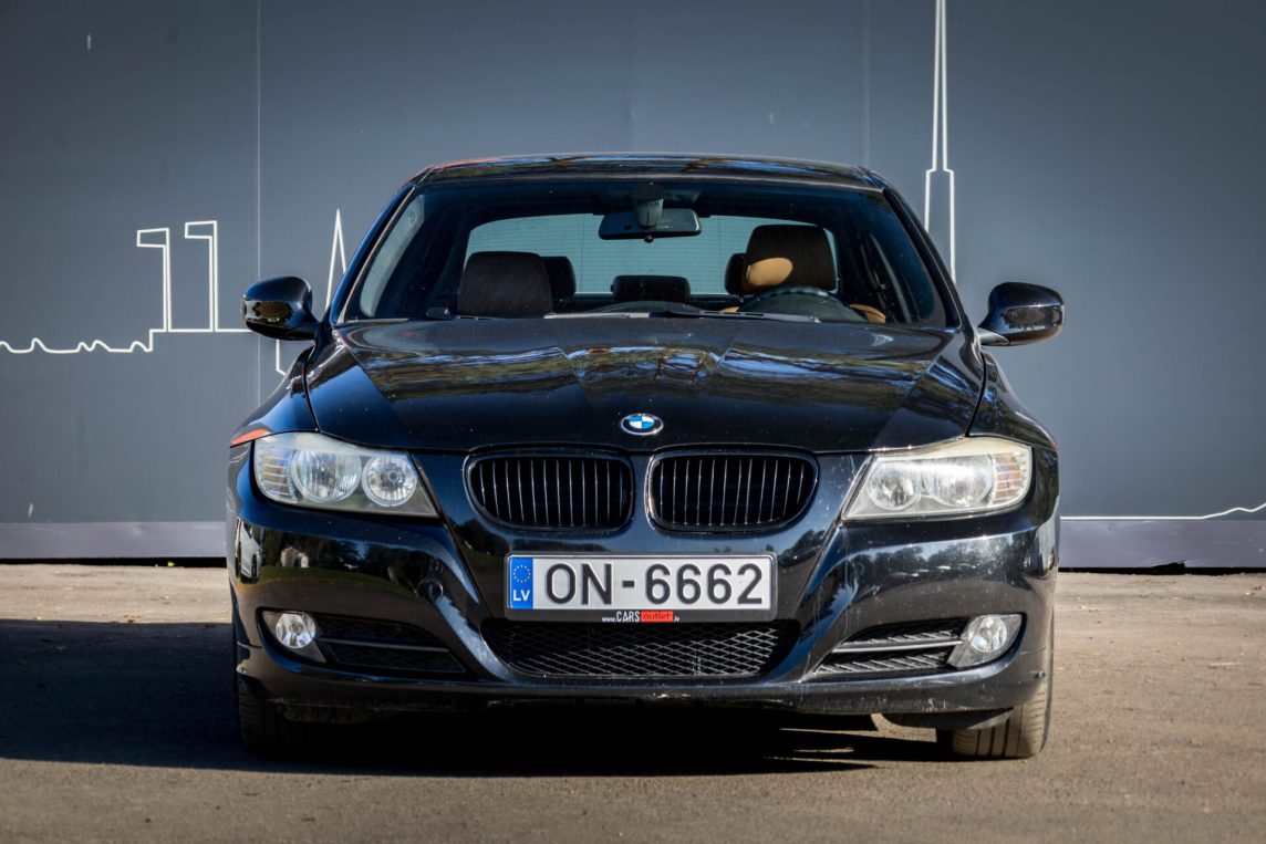 BMW 320