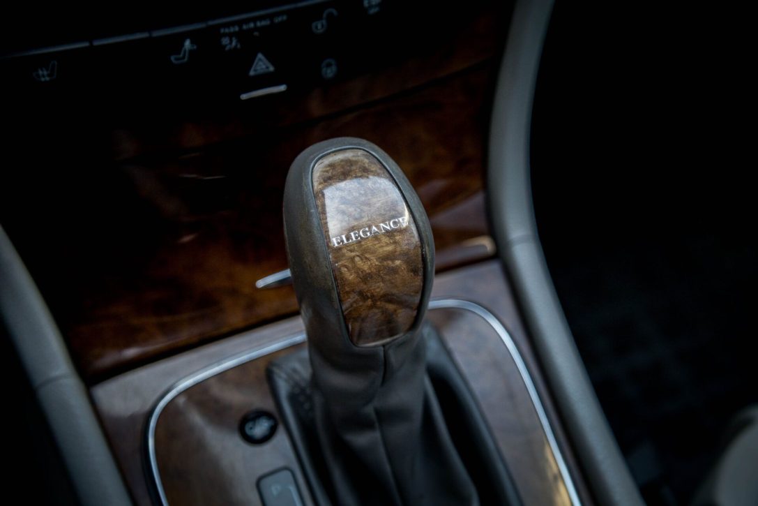 MERCEDES BENZ E270