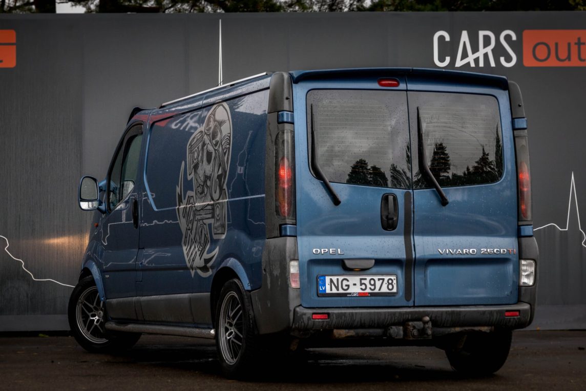 OPEL VIVARO