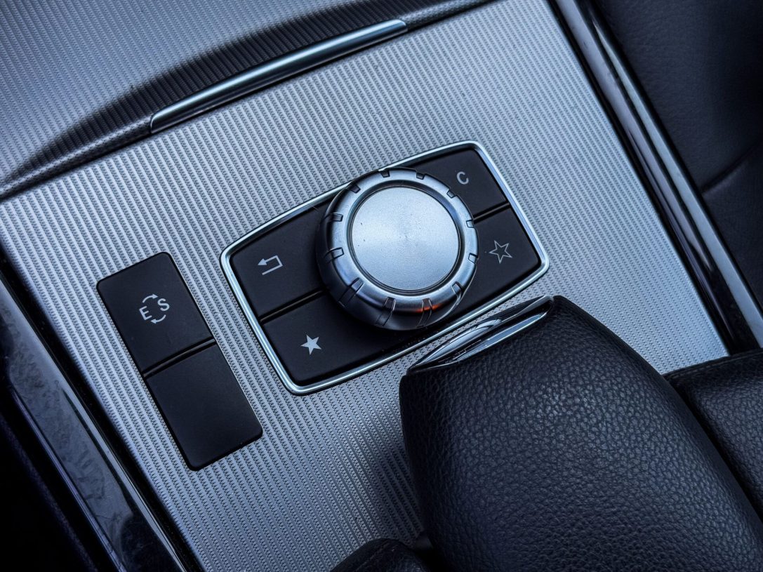 MERCEDES BENZ E250 CDI