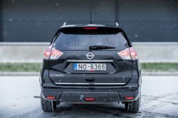 NISSAN X TRAIL