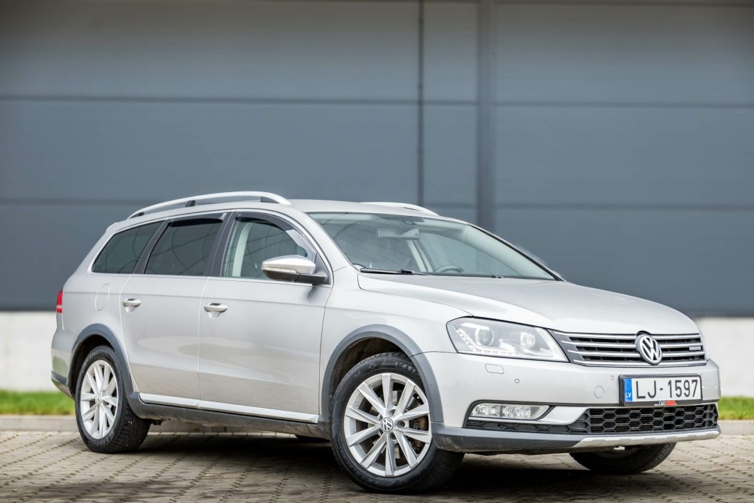 VW PASSAT