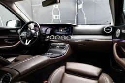 MERCEDES BENZ E200 D
