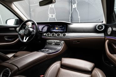 MERCEDES BENZ E200 D