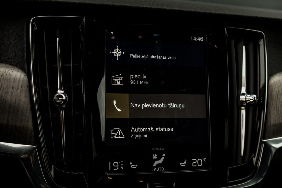 VOLVO V90 CROSS COUNTRY