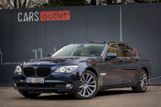 BMW 740