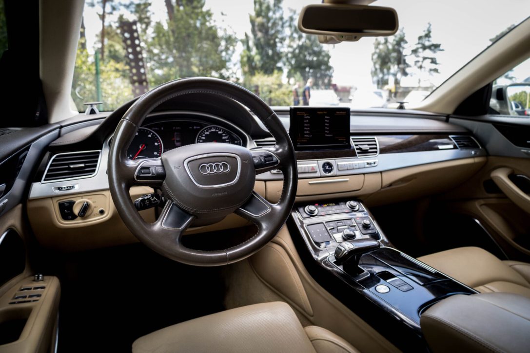 AUDI A8