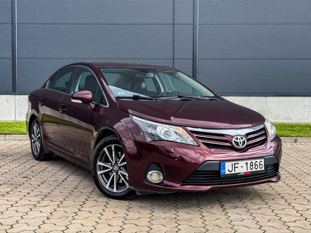 TOYOTA AVENSIS