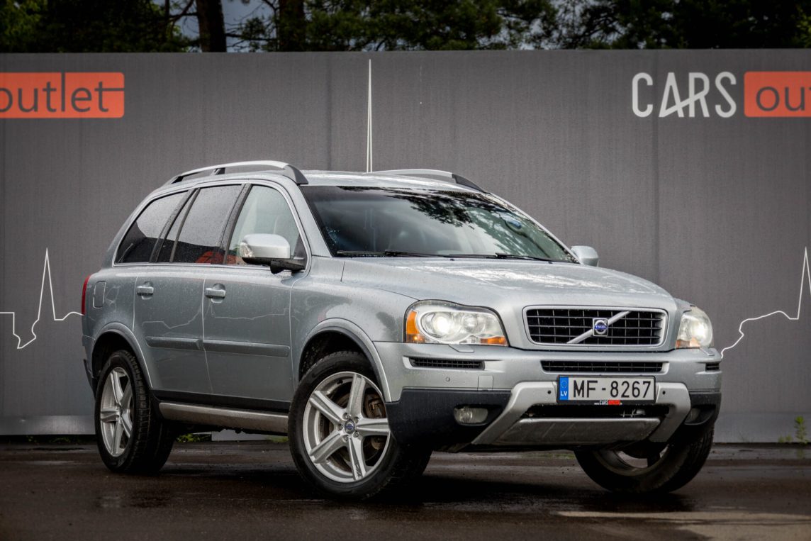 VOLVO XC90