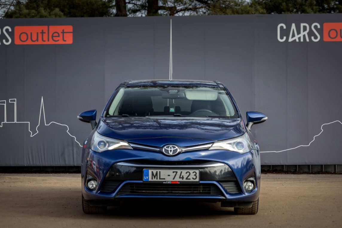 TOYOTA AVENSIS