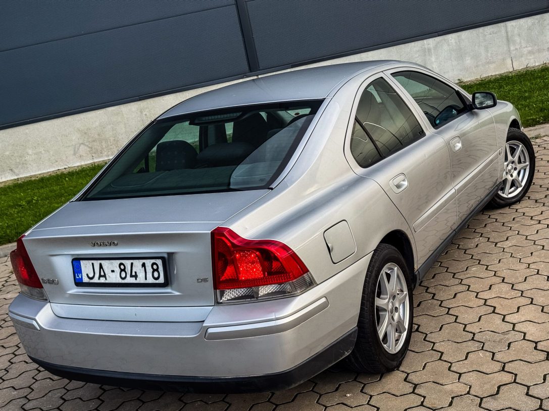 VOLVO S60