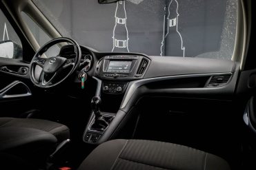 OPEL ZAFIRA TOURER
