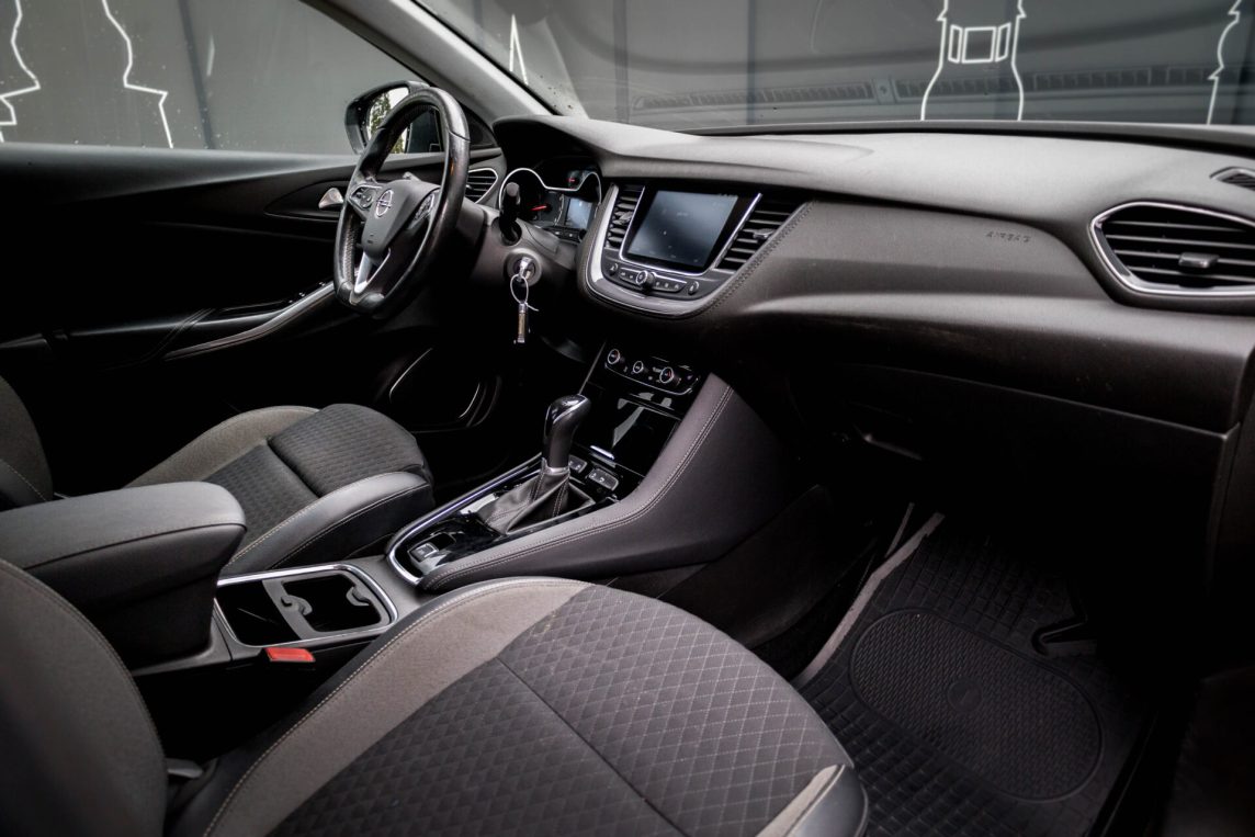 OPEL GRANDLAND X