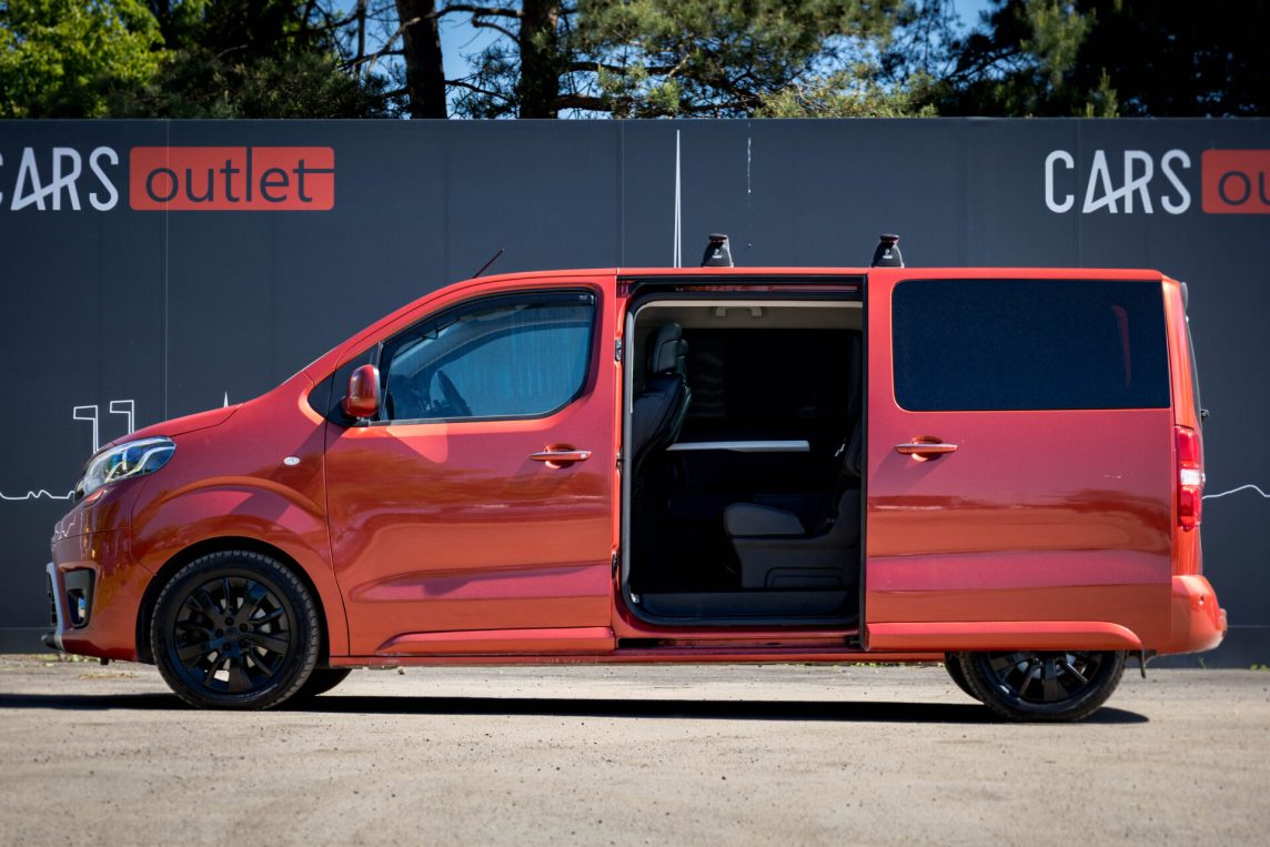 TOYOTA PROACE