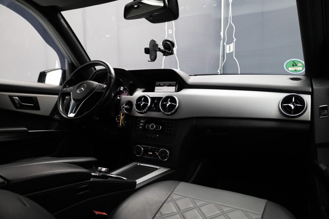 MERCEDES BENZ GLK 220
