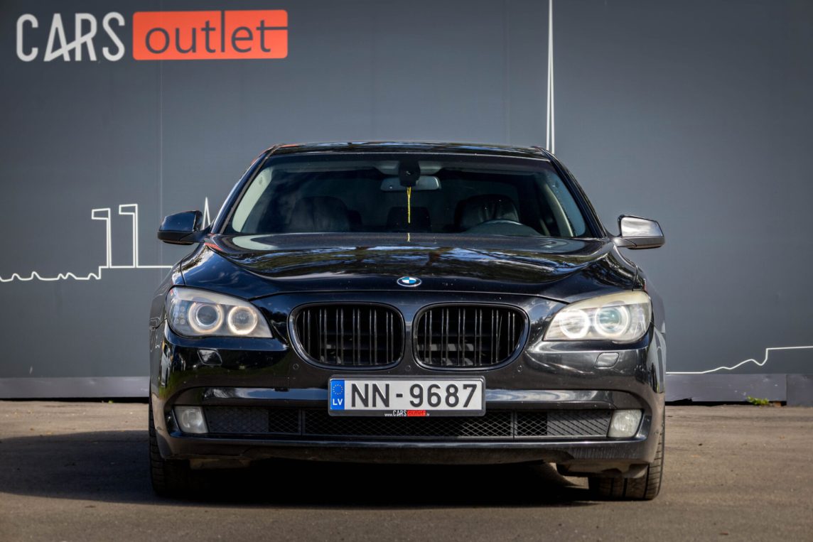 BMW 730